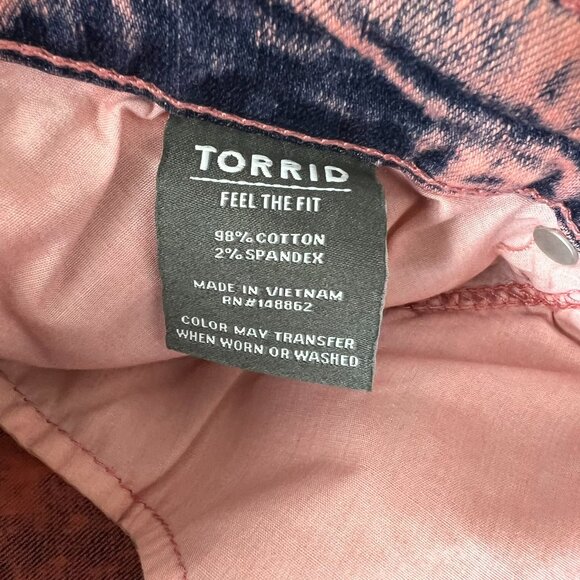 Torrid Coral Acid Washed Jean Shorts Stretch Denim Pink Dyed 20 2X - Picture 5 of 5